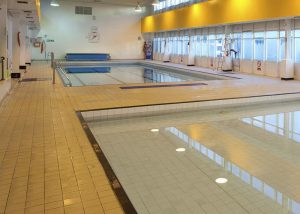 Garons Swimming and Diving Pool - Southend On Sea